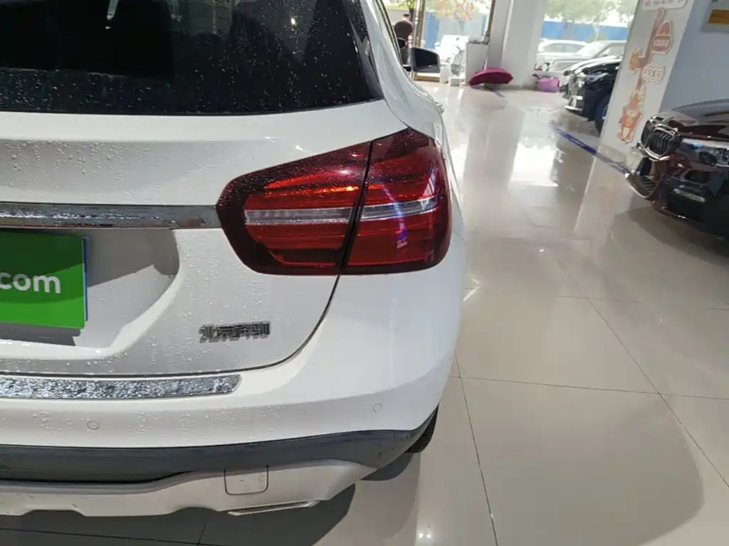Mercedes-Benz GLA — фото 8