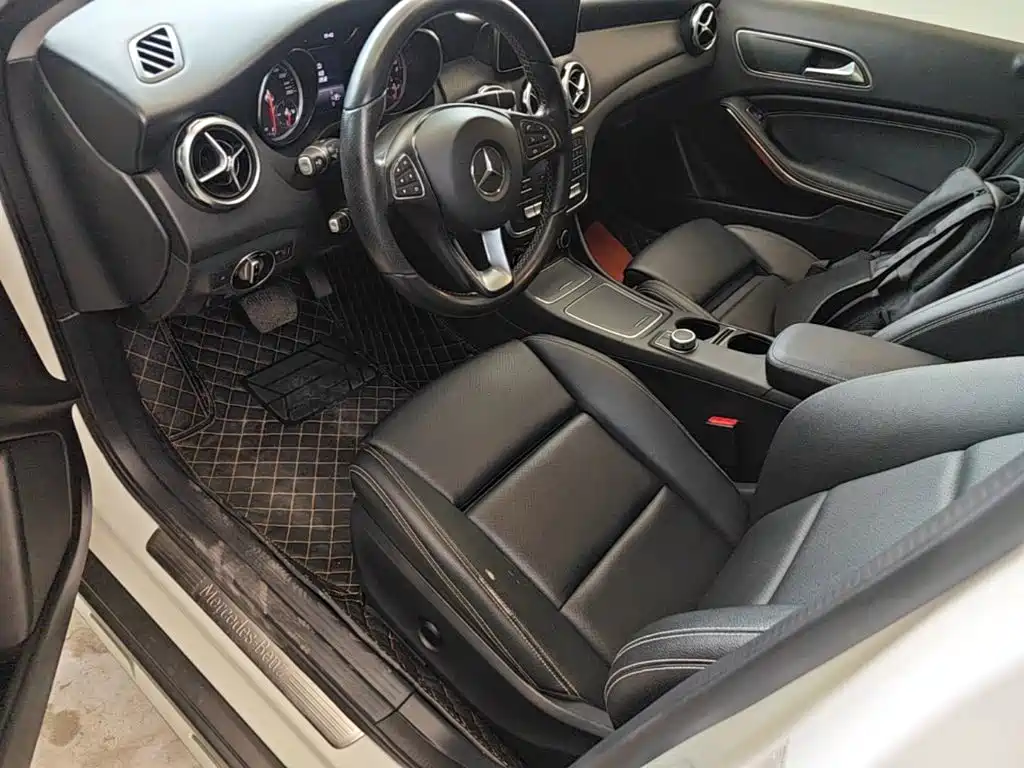 Mercedes-Benz GLA — фото 15