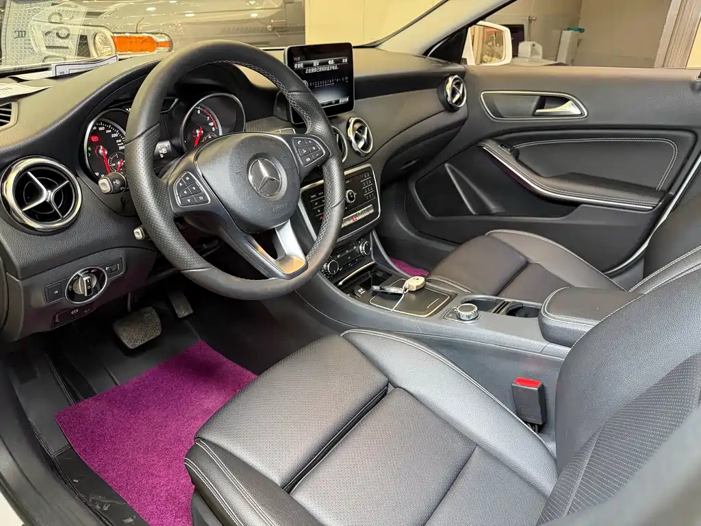 Mercedes-Benz GLA — фото 8
