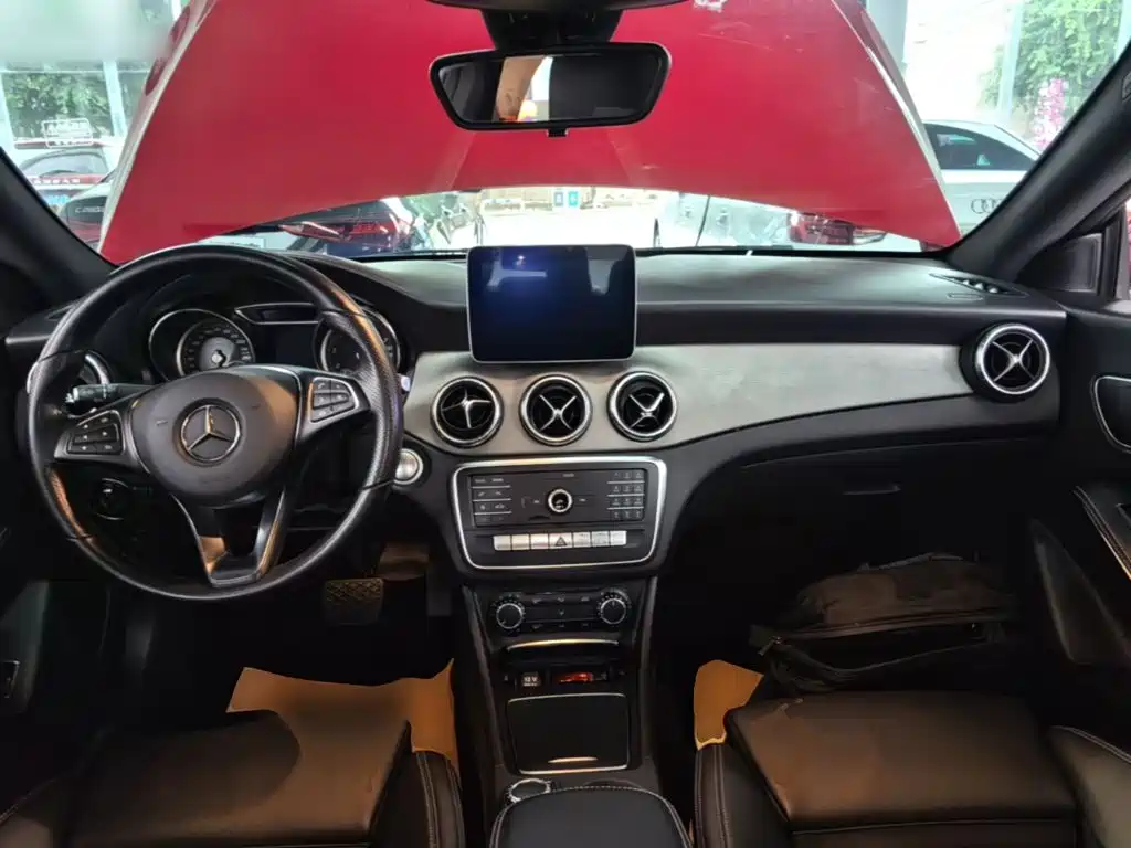 Mercedes-Benz CLA (Import) — фото 10