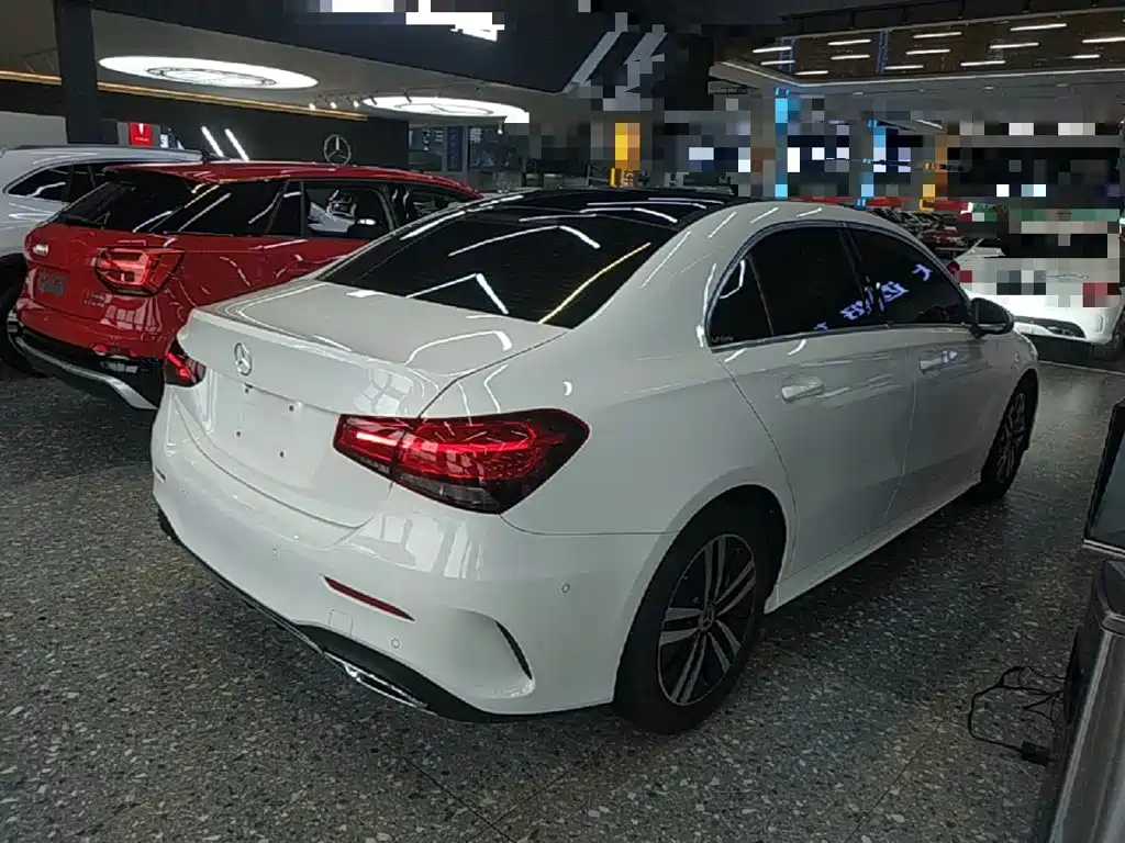 Mercedes-Benz A-Class — фото 7