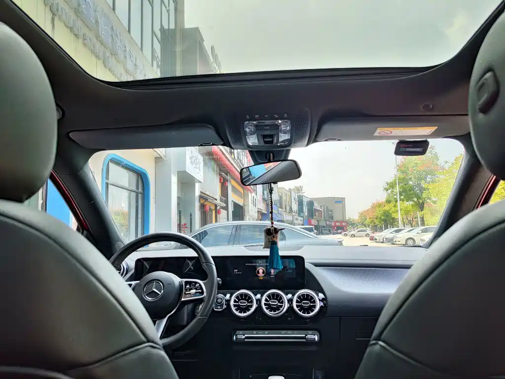 Mercedes-Benz GLA — фото 17