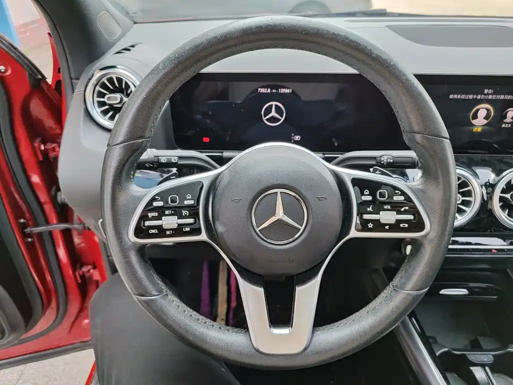 Mercedes-Benz GLA — фото 8