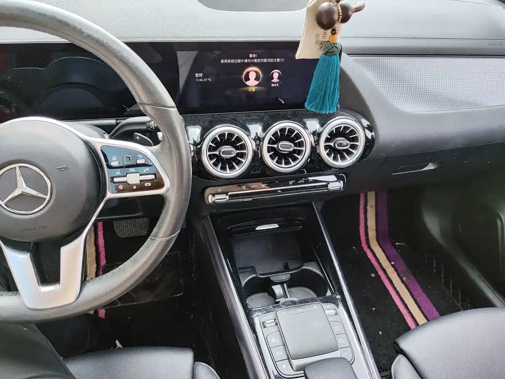 Mercedes-Benz GLA — фото 10