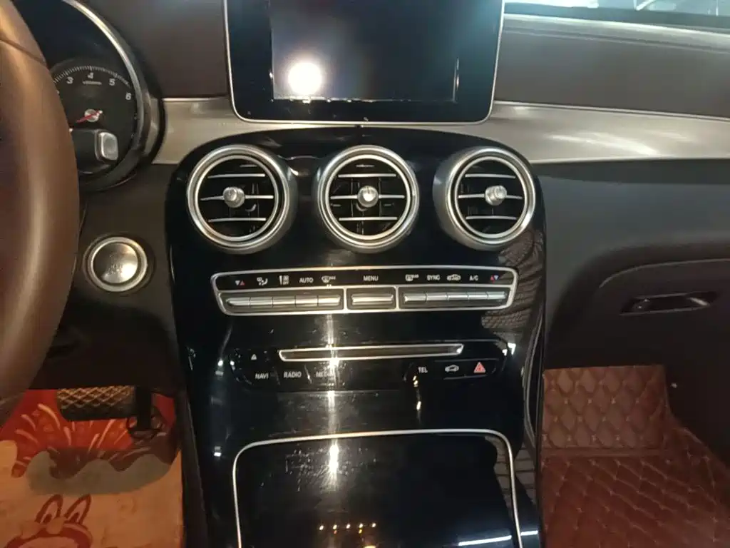 Mercedes-Benz GLC — фото 13