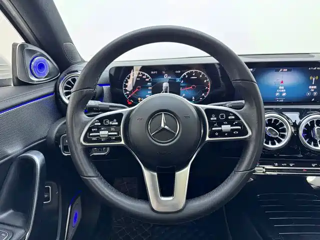 Mercedes-Benz A-Class — фото 13