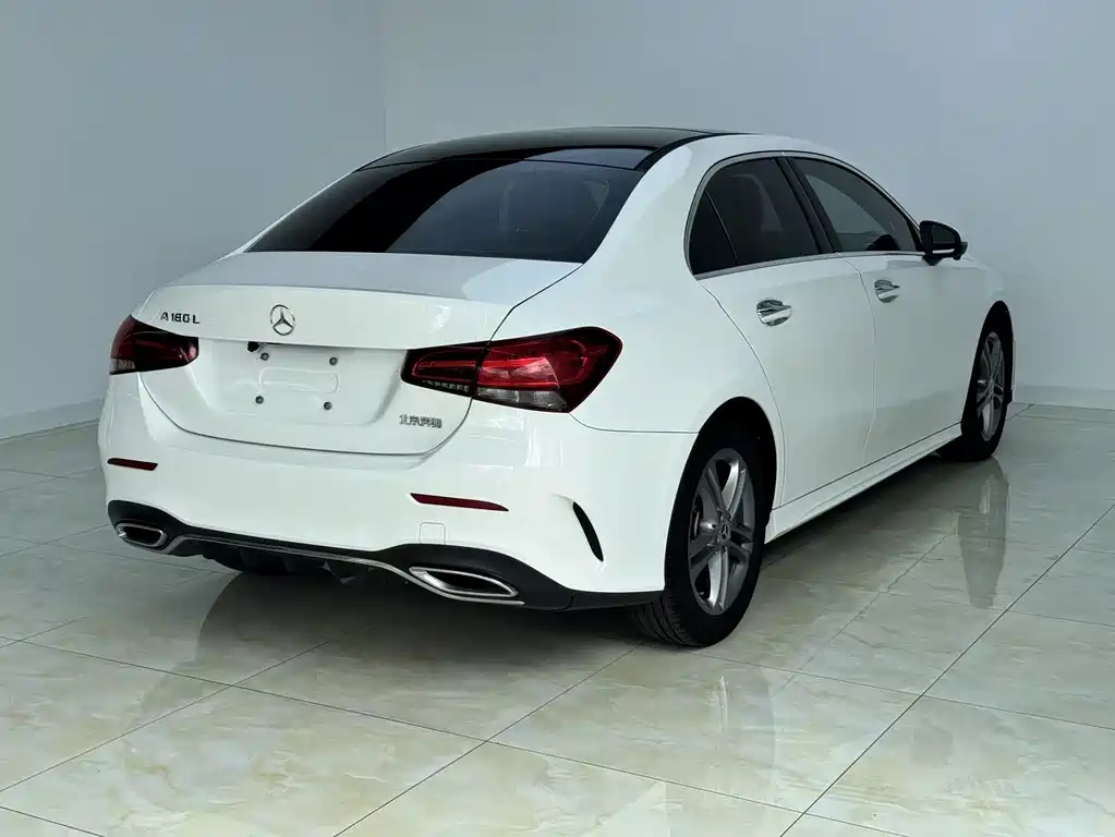 Mercedes-Benz A-Class — фото 9