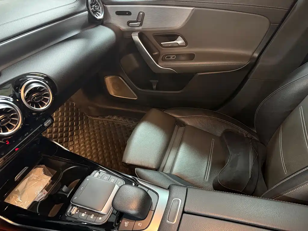 Mercedes-Benz A-Class AMG — фото 5