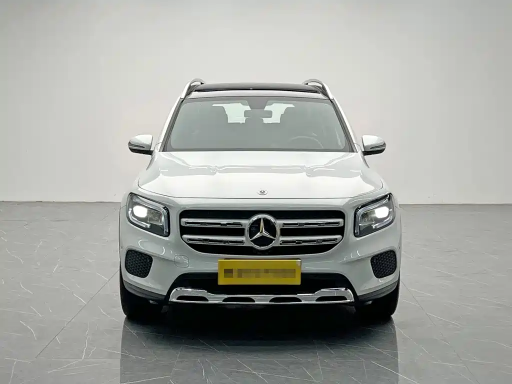 Mercedes-Benz GLB — фото 2