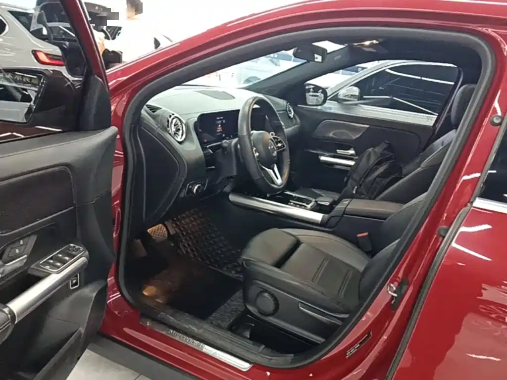 Mercedes-Benz GLA — фото 16