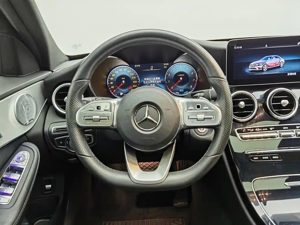Mercedes-Benz C-Class — фото 11