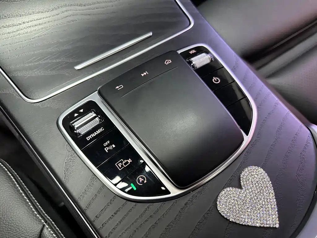Mercedes-Benz C-Class — фото 10