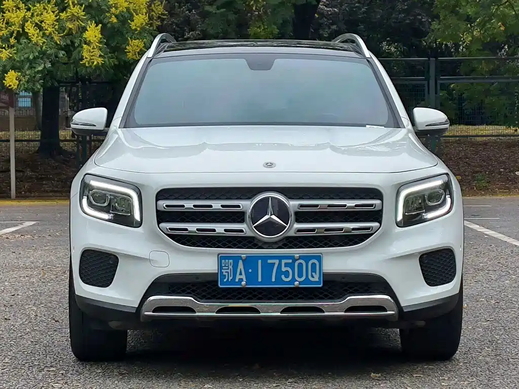 Mercedes-Benz GLB — фото 2