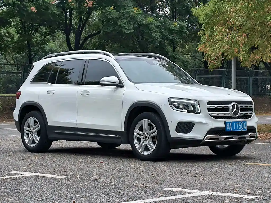 Mercedes-Benz GLB — фото 3