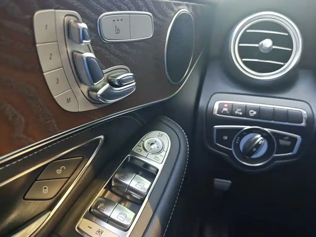 Mercedes-Benz GLC — фото 19