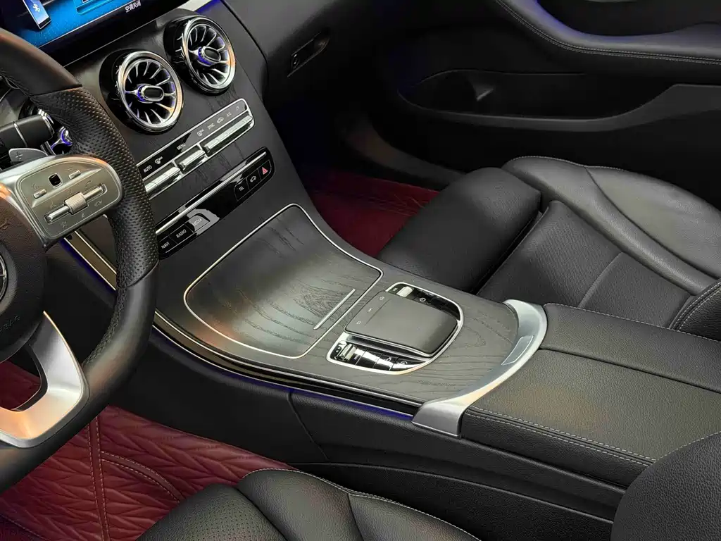 Mercedes-Benz C-Class — фото 14