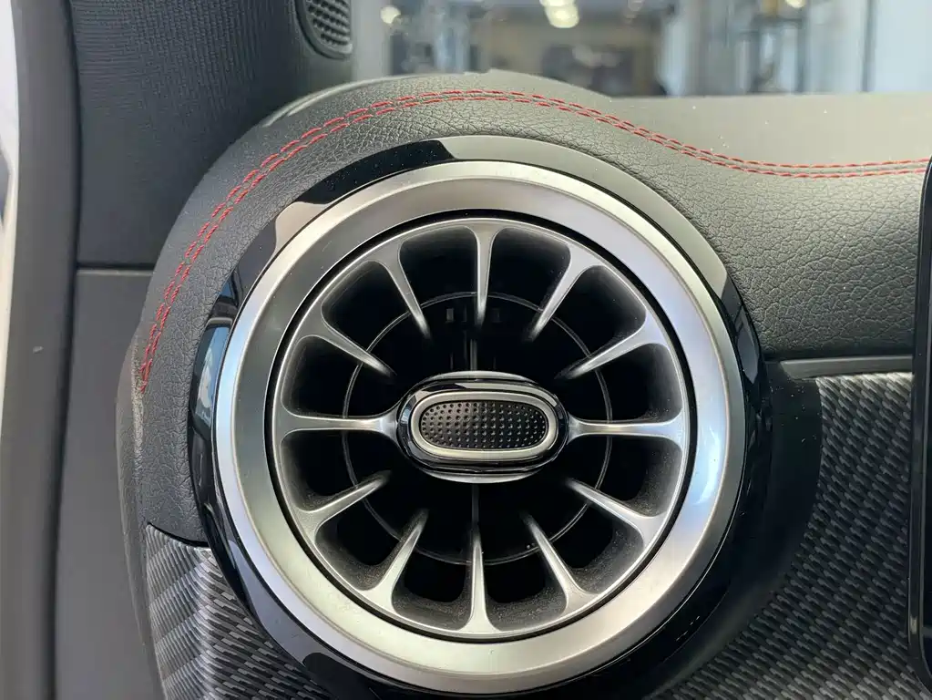 Mercedes-Benz A-Class — фото 18