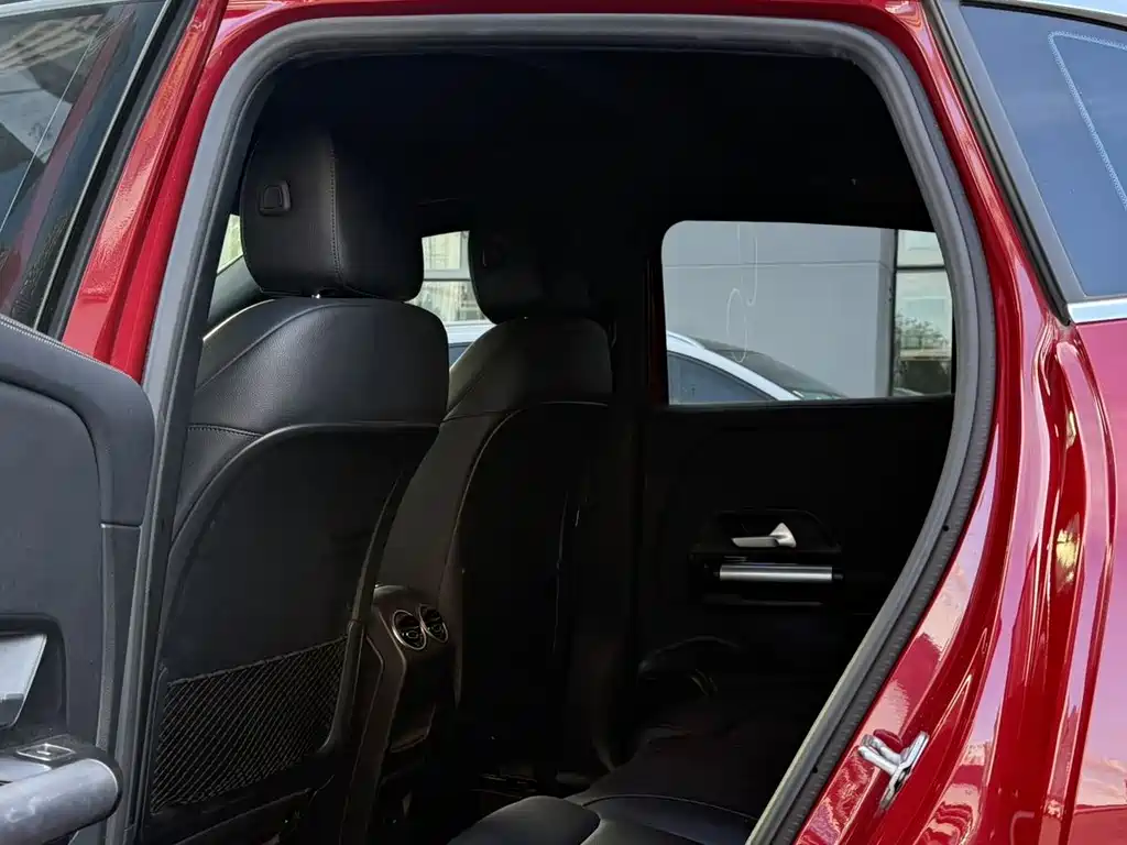 Mercedes-Benz GLA — фото 4