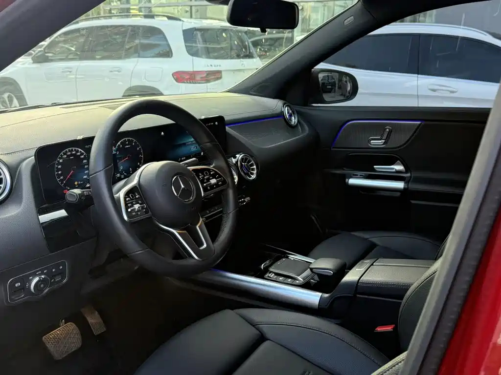 Mercedes-Benz GLA — фото 5