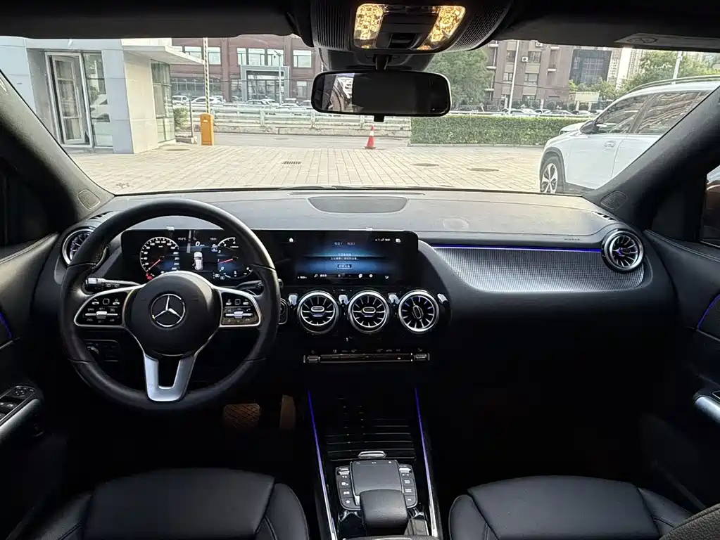 Mercedes-Benz GLA — фото 6