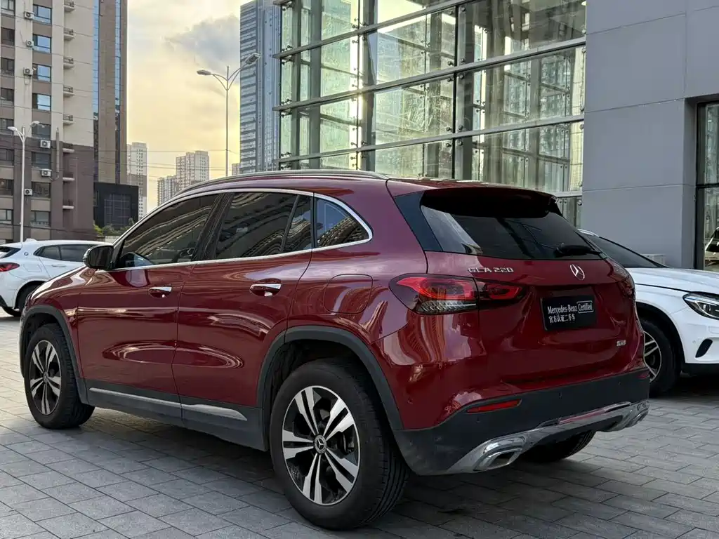 Mercedes-Benz GLA — фото 7
