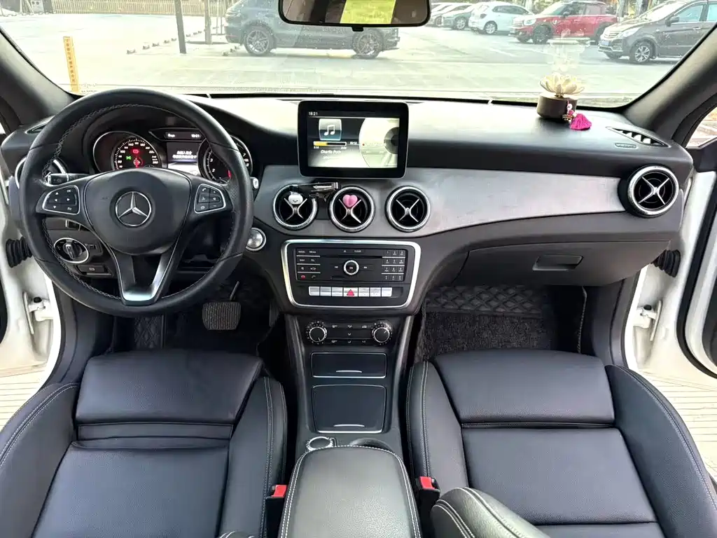 Mercedes-Benz CLA (Import) — фото 8