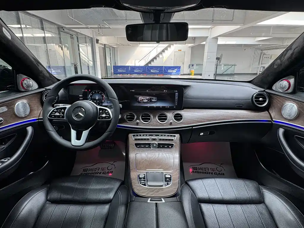 Mercedes-Benz E-Class — фото 9