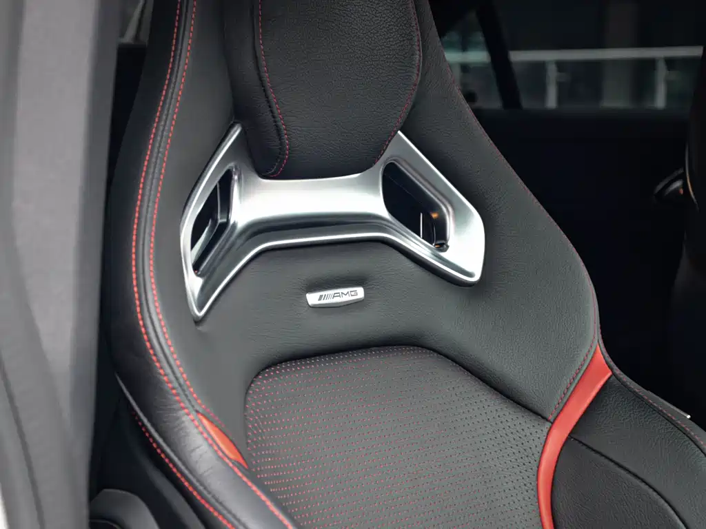 Mercedes-Benz CLA AMG — фото 37
