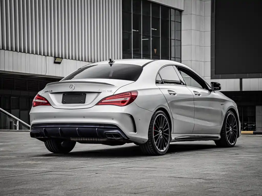 Mercedes-Benz CLA AMG — фото 5