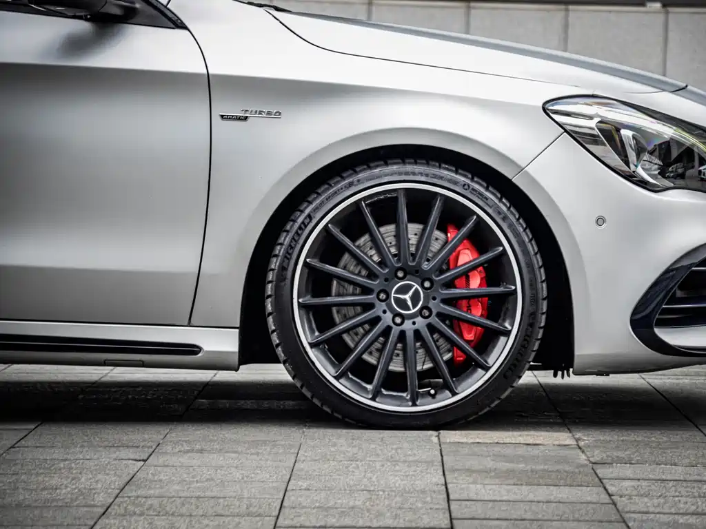 Mercedes-Benz CLA AMG — фото 10