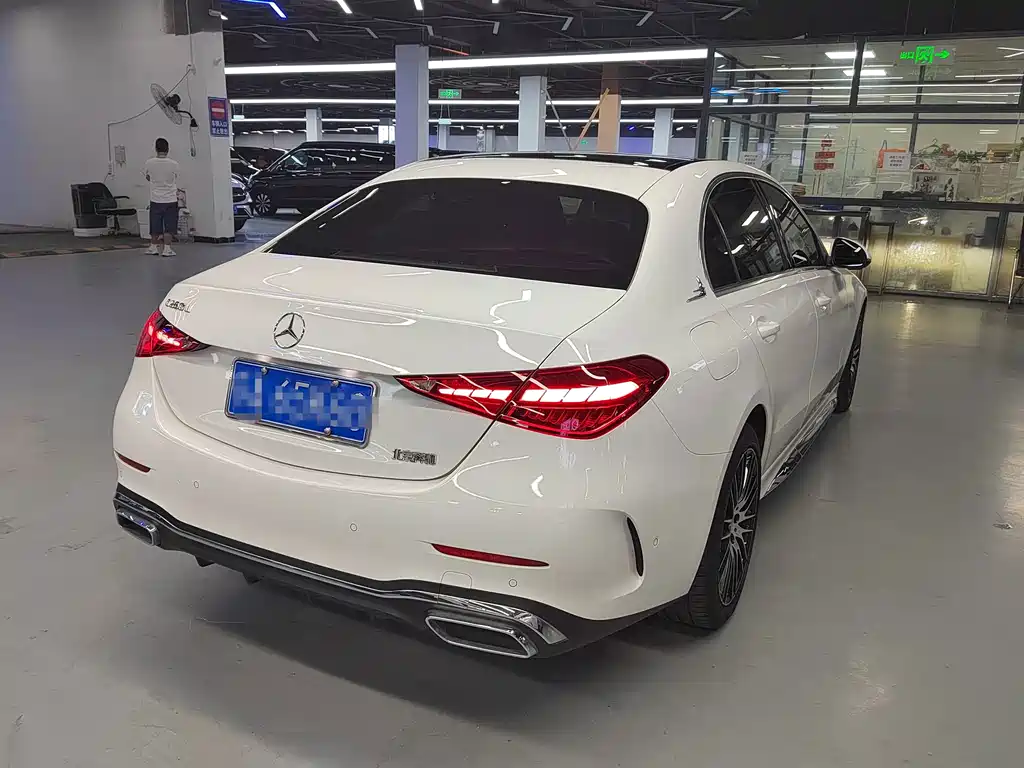 Mercedes-Benz C-Class — фото 18