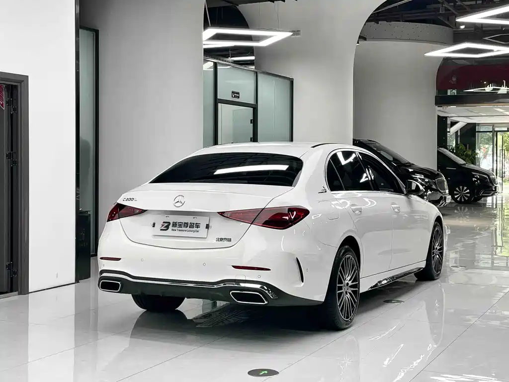 Mercedes-Benz C-Class — фото 10