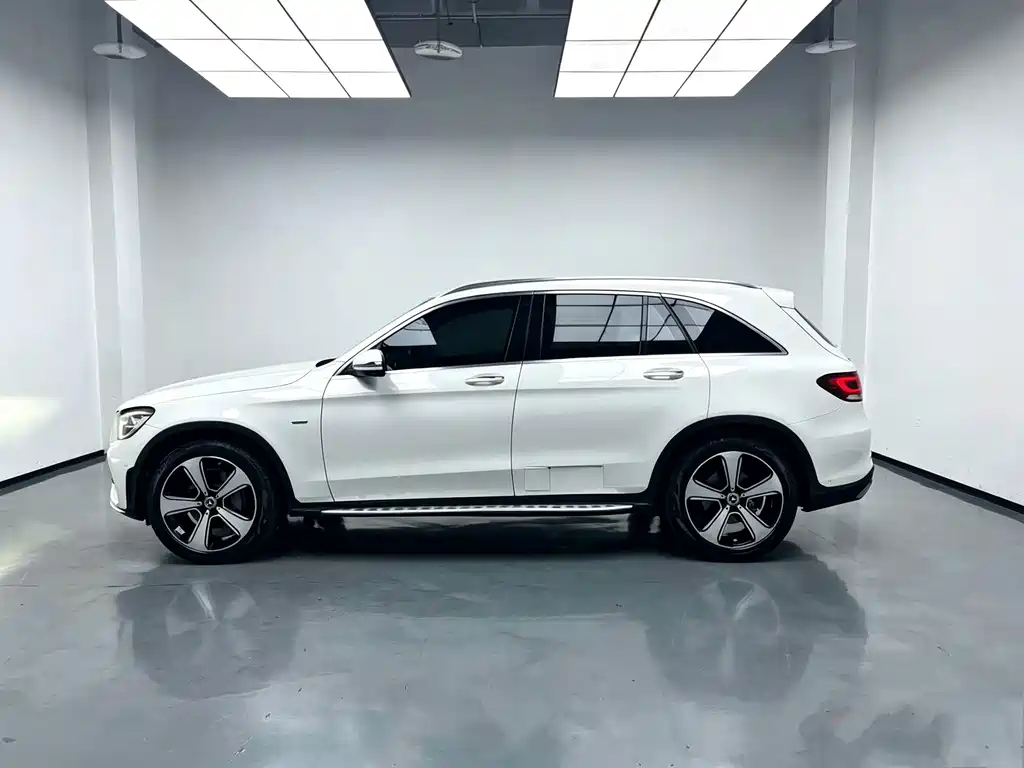 Mercedes-Benz GLC — фото 3