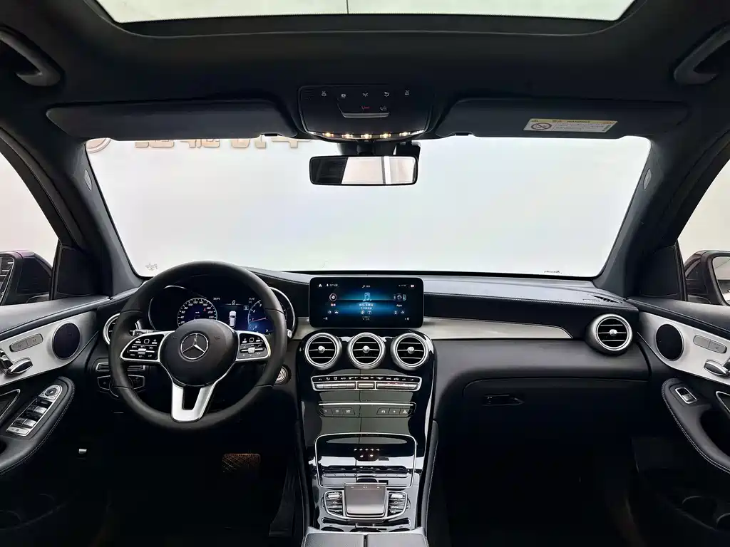 Mercedes-Benz GLC — фото 17