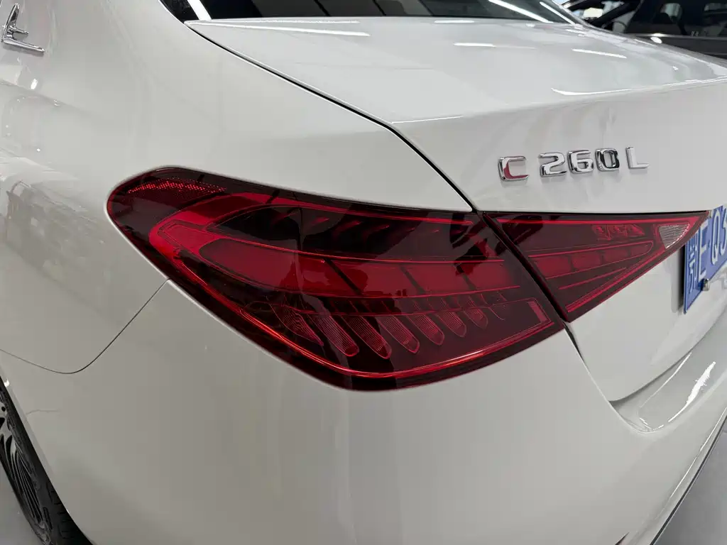 Mercedes-Benz C-Class — фото 14