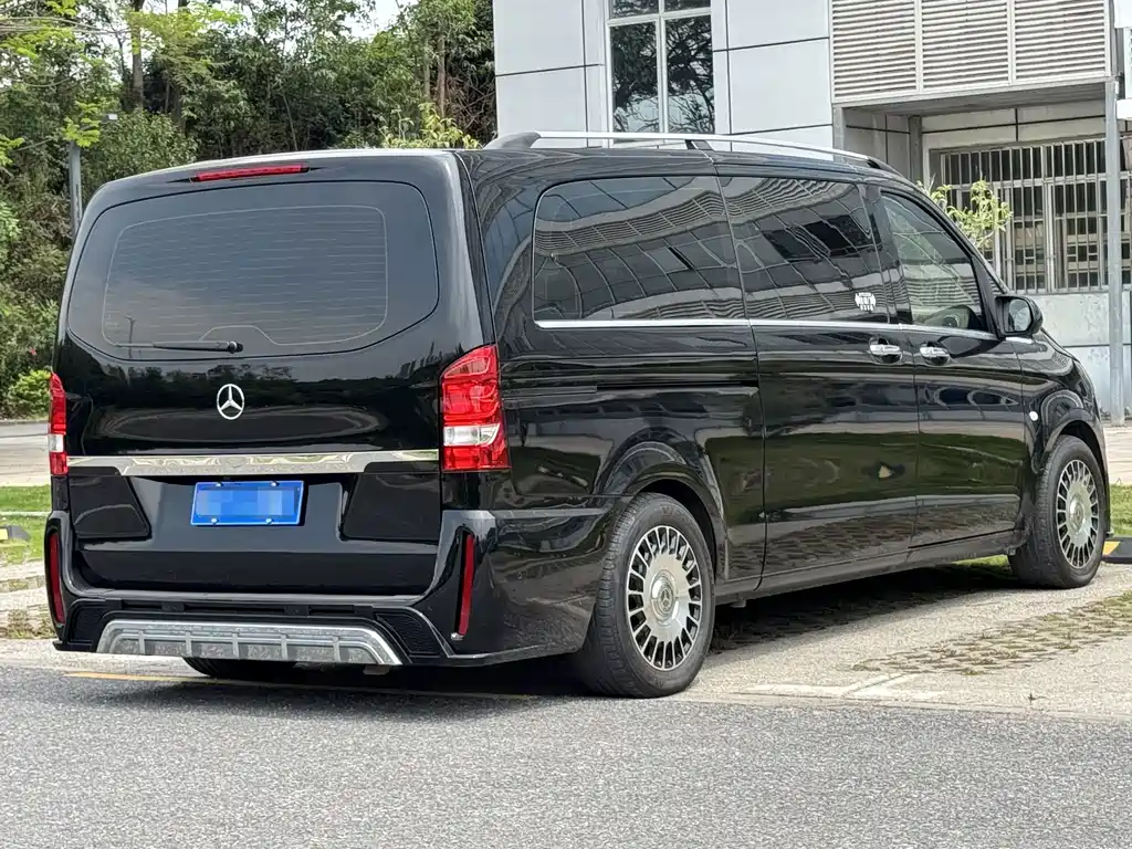 Mercedes-Benz Vito — фото 24