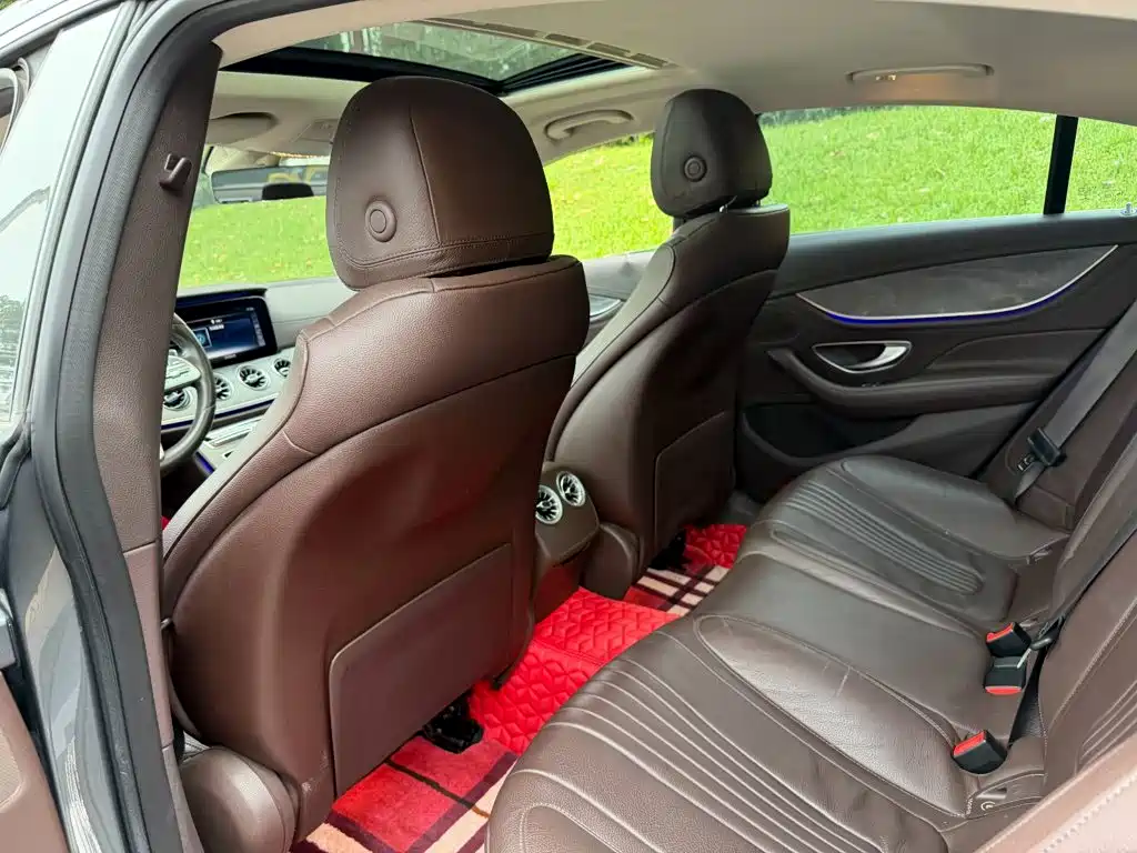 Mercedes-Benz CLS — фото 11