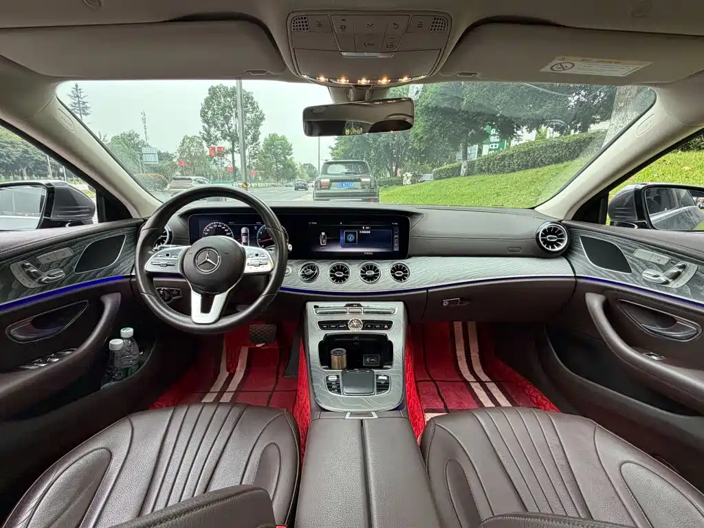 Mercedes-Benz CLS — фото 13