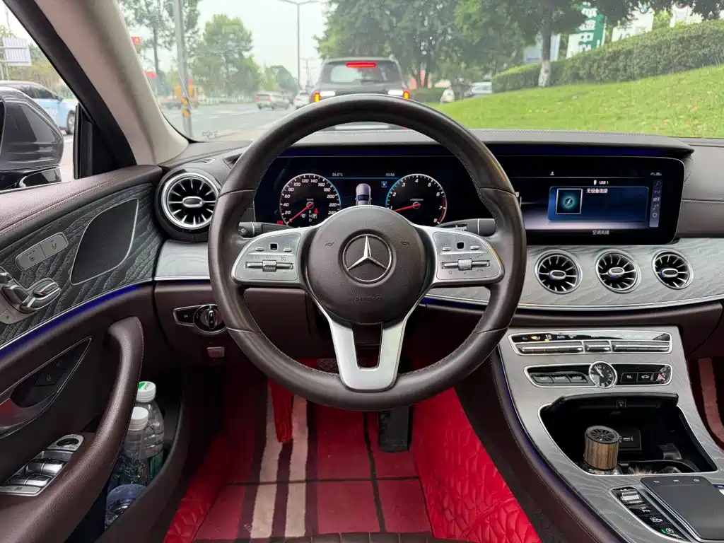 Mercedes-Benz CLS — фото 14