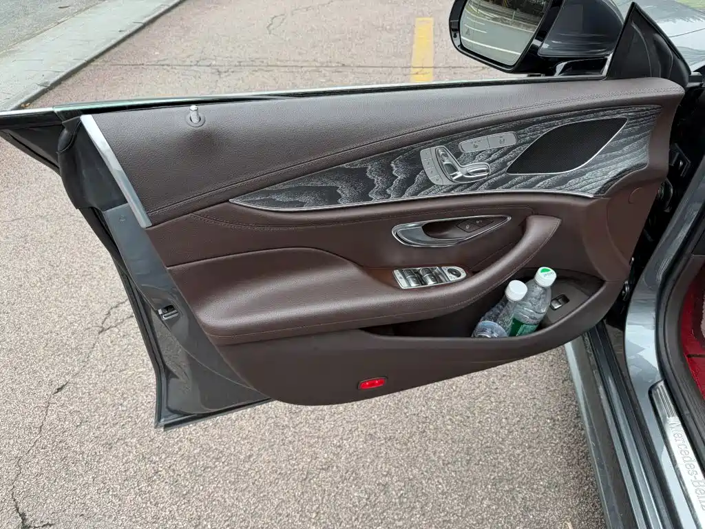Mercedes-Benz CLS — фото 6