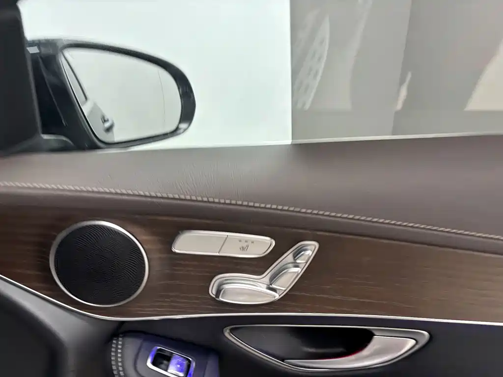 Mercedes-Benz GLC — фото 24