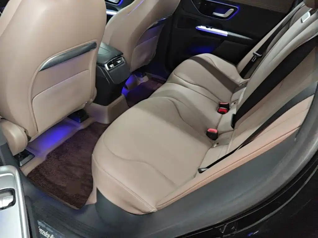 Mercedes-Benz EQE SUV — фото 17