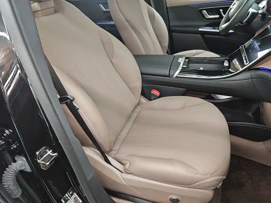 Mercedes-Benz EQE SUV — фото 25
