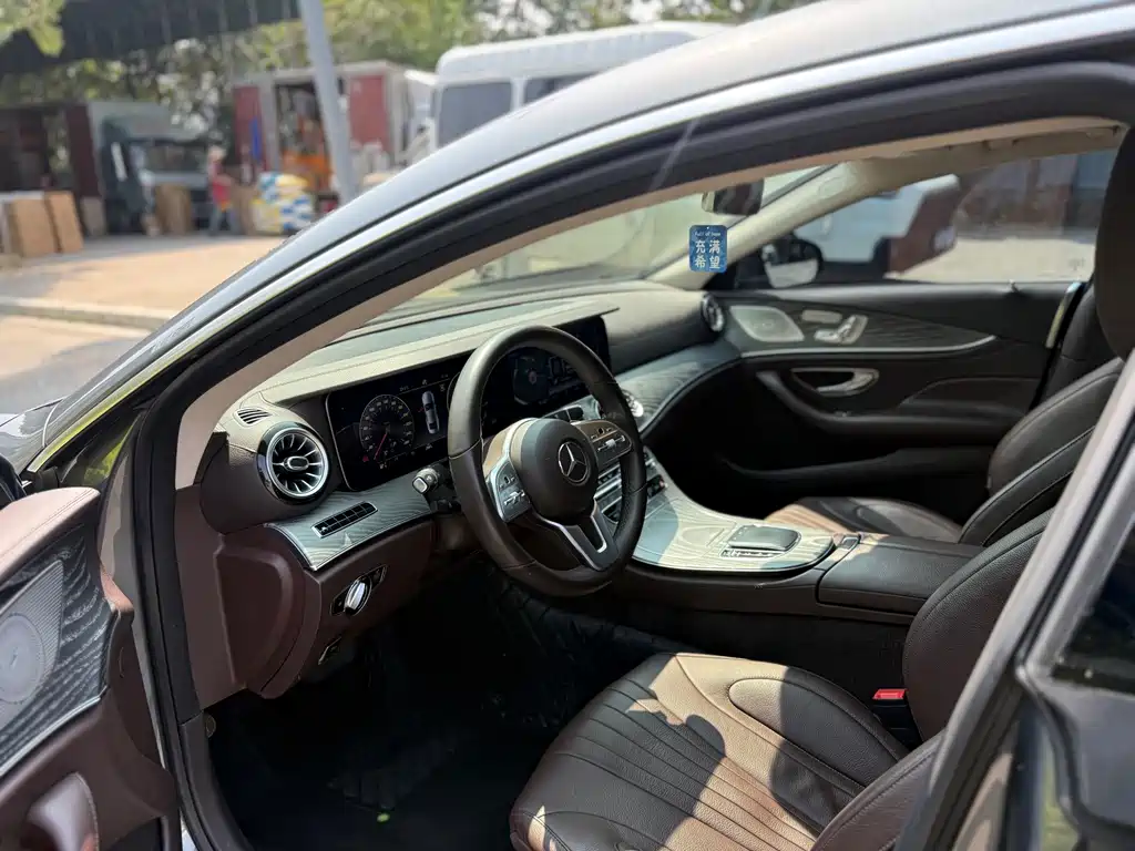 Mercedes-Benz CLS — фото 4