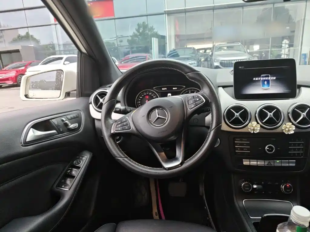 Mercedes-Benz B-Class — фото 11