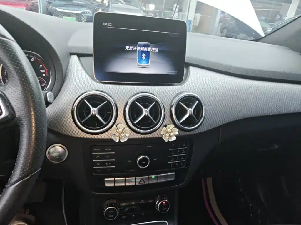 Mercedes-Benz B-Class — фото 13