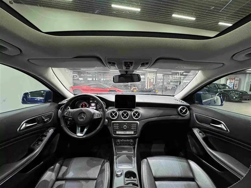 Mercedes-Benz GLA — фото 17