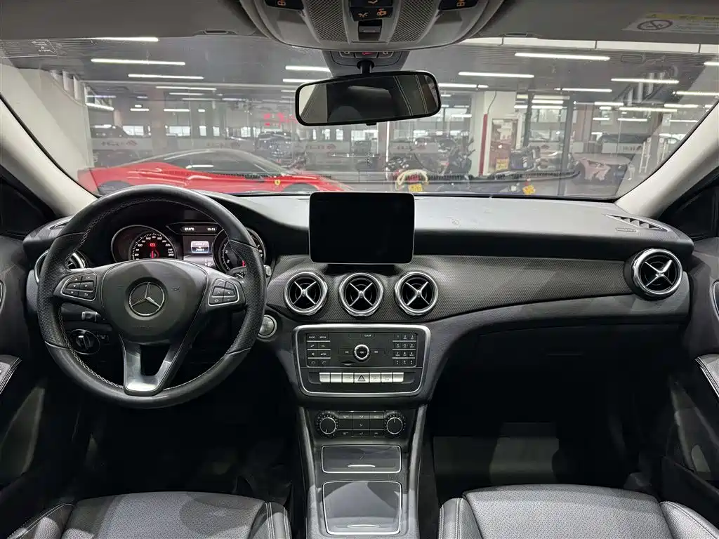 Mercedes-Benz GLA — фото 18
