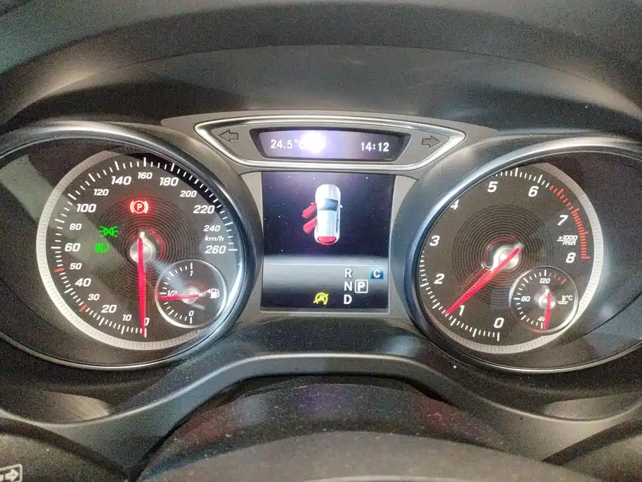 Mercedes-Benz GLA — фото 14