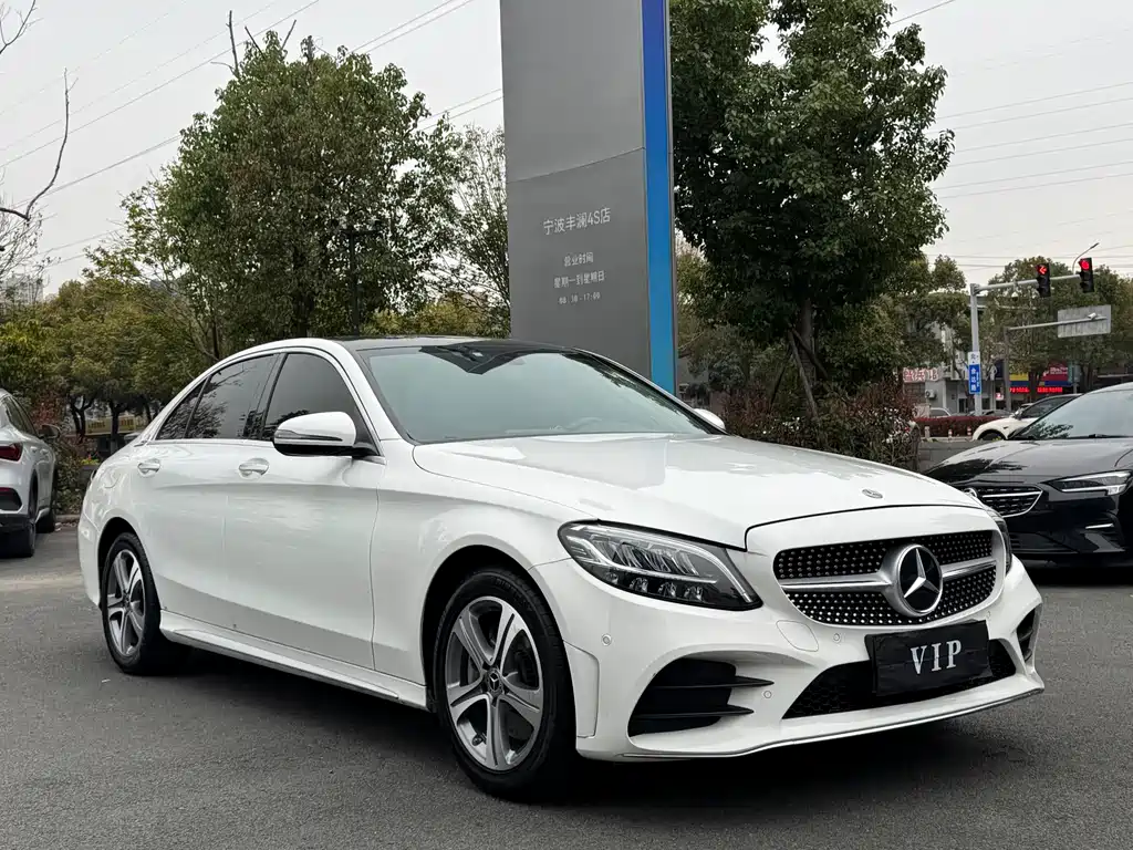 Mercedes-Benz C-Class — фото 3